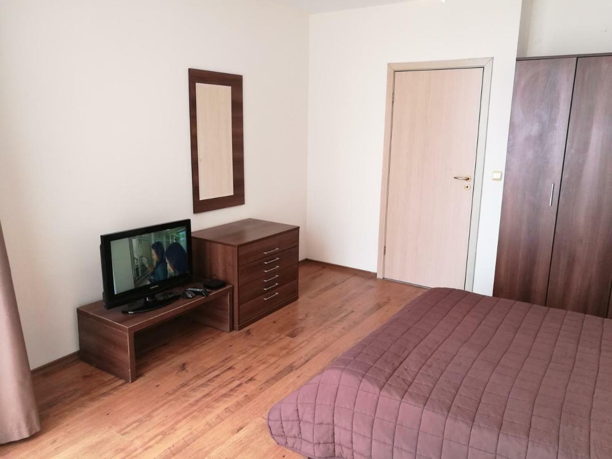 Akb Apartment Sea View Aheloy Bagian luar foto