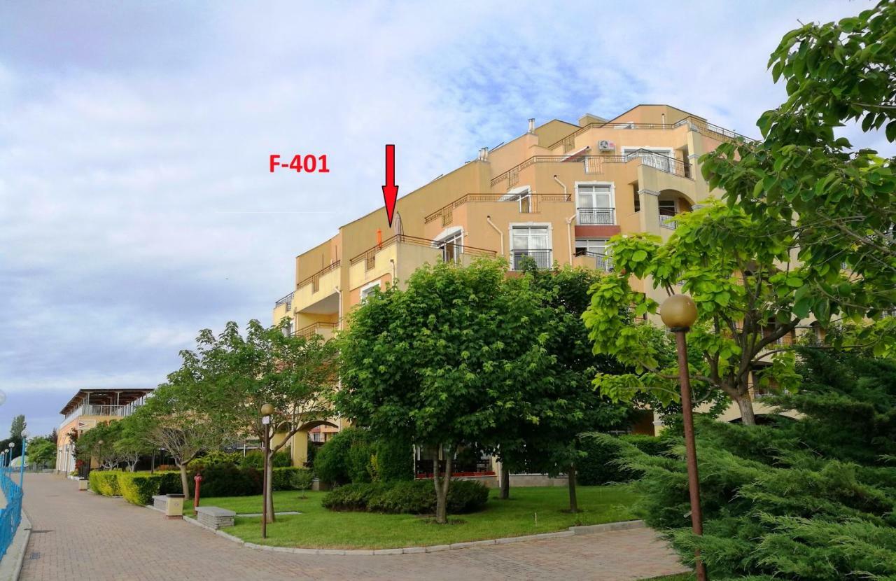 Akb Apartment Sea View Aheloy Bagian luar foto